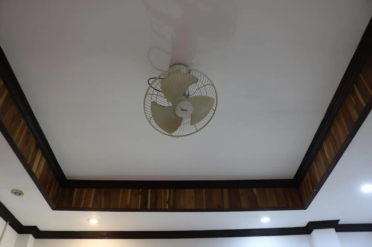 Singharat Place Hotel Λουάνγκ Πραμπάνγκ 0*,