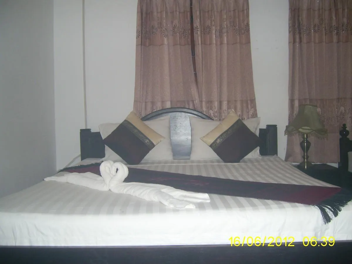 Singharat Place Hotel ルアンパバーン