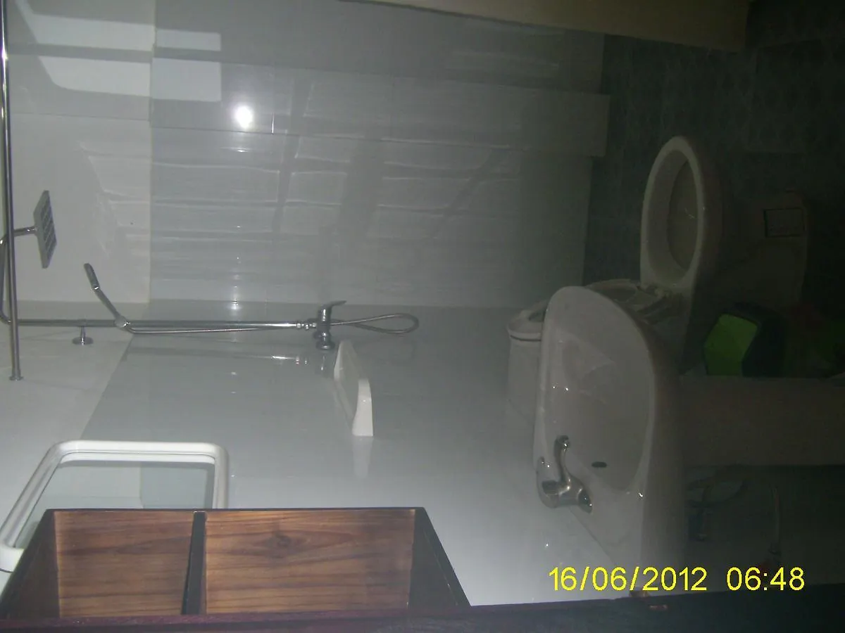 Singharat Place Hotel ルアンパバーン